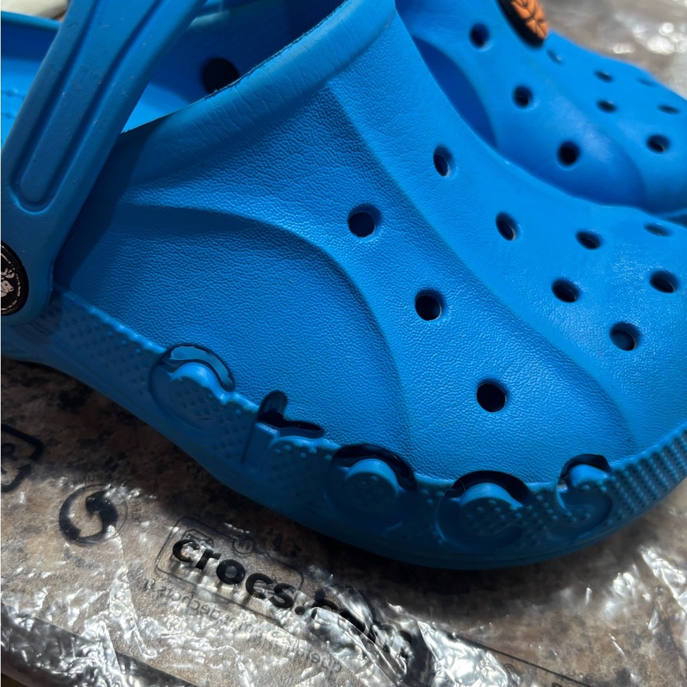 CROCS Kids Blue Clogs with Basketball Jibbitz - Picture 5 of 6